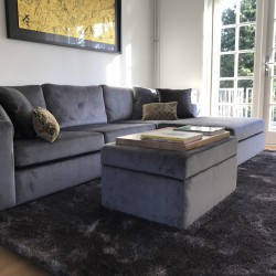 Longchair bank op maat in velours stoffen Longchair bank op maat in velours stoffen