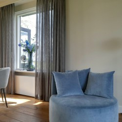 Blauwe-ronde-fauteuil Blauwe-ronde-fauteuil