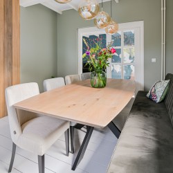 Eetkamerbank-met-verticale-banen Eetkamerbank-met-verticale-banen