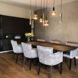 Luxe eetkamerstoel met armleuning Luxe eetkamerstoel met armleuning