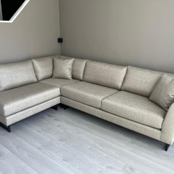 Hoekbank met stalen frame Hoekbank met stalen frame