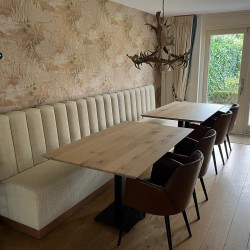 Horeca bank op maast