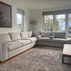 Landelijke hoekbank op maat in luxe stof op maat Landelijke hoekbank op maat in luxe stof op maat