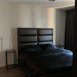 Luxe bed op maat in luxe stoffen Luxe bed op maat in luxe stoffen