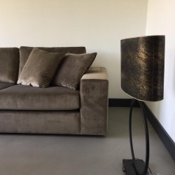 Luxe design lamp op maat met slangenprint Luxe design lamp op maat met slangenprint