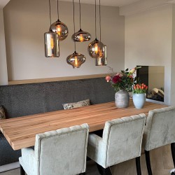 Luxe maatwerk eetkamerbank in luxe stof Luxe maatwerk eetkamerbank in luxe stof