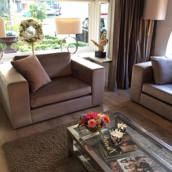 Luxe velours fauteuil op maat (2) Luxe velours fauteuil op maat (2)