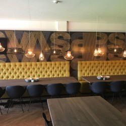 Luxe wandbanken op maat met capitons (1)