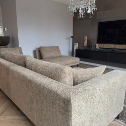 Maatwerk bank Rembrandt op maat in luxe stof met hoekstuk