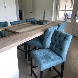 Maatwerk barstoelen met capitons in luxe stof