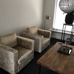 Velours fauteuils op maat in luxe stijl Velours fauteuils op maat in luxe stijl