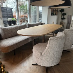 Wandbank op maat in moderne stijl stoffen met losse rugkussen eetbank eetkamerbank