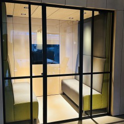 Wandbanken op maat kantoor