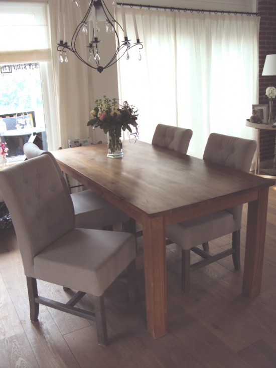 Eetkamerstoelen met knopen Torres Eetkamerstoelen met knopen Torres