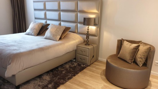 Luxe bedden op maat luxe hoofdbord skai stof Luxe bedden op maat luxe hoofdbord skai stof