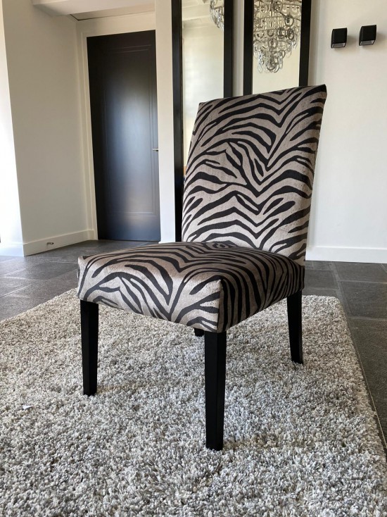 Luxe stoelen met velours zebra stof