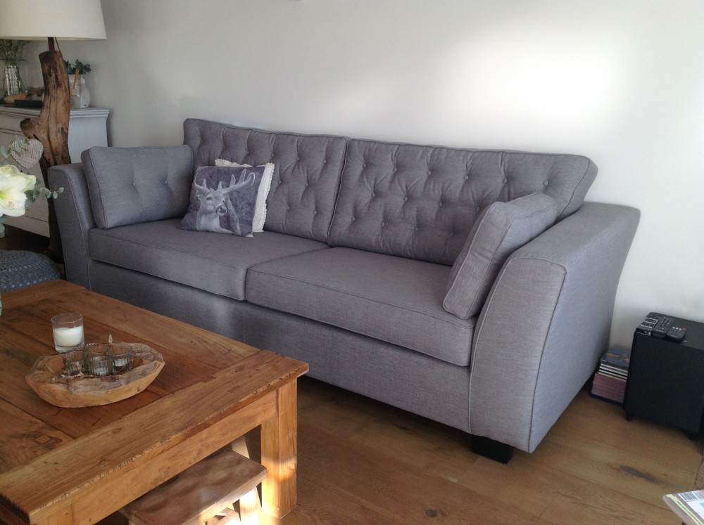 Bank met knopen Marylin Bank met knopen Marylin