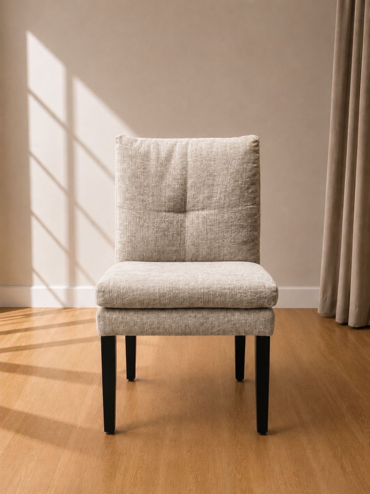 Beige eetkamerstoel