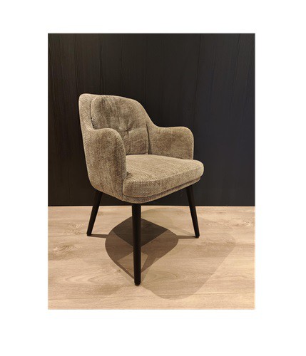 Comfortabele eetkamerstoel Comfortabele eetkamerstoel