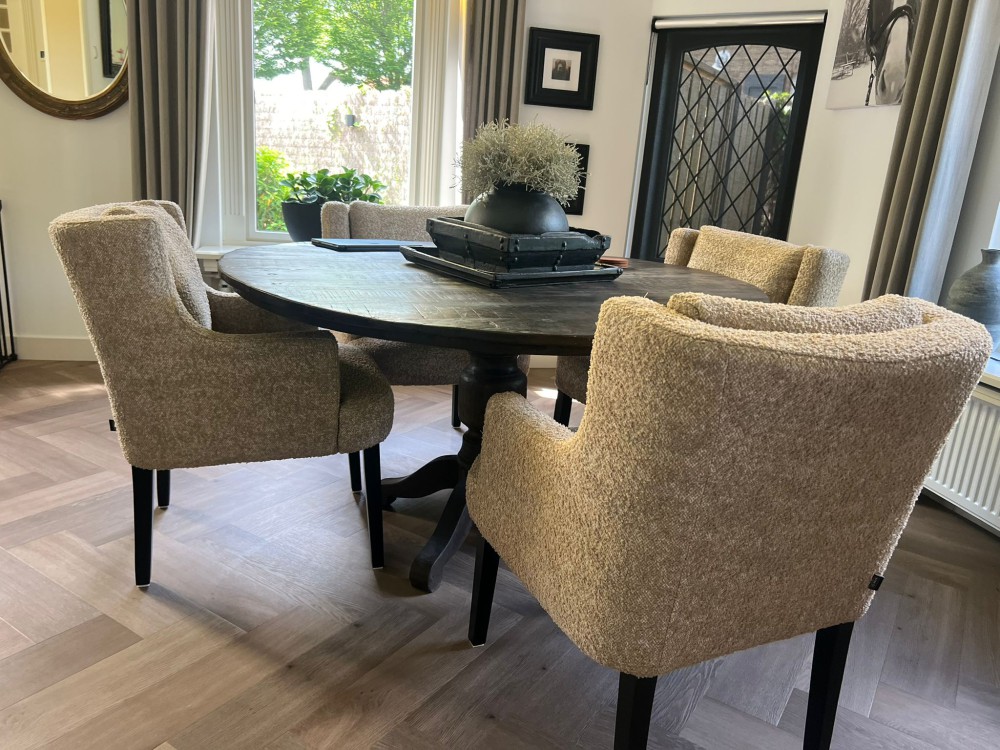 Eetkamerstoel moderne stijl Eetkamerstoel moderne stijl