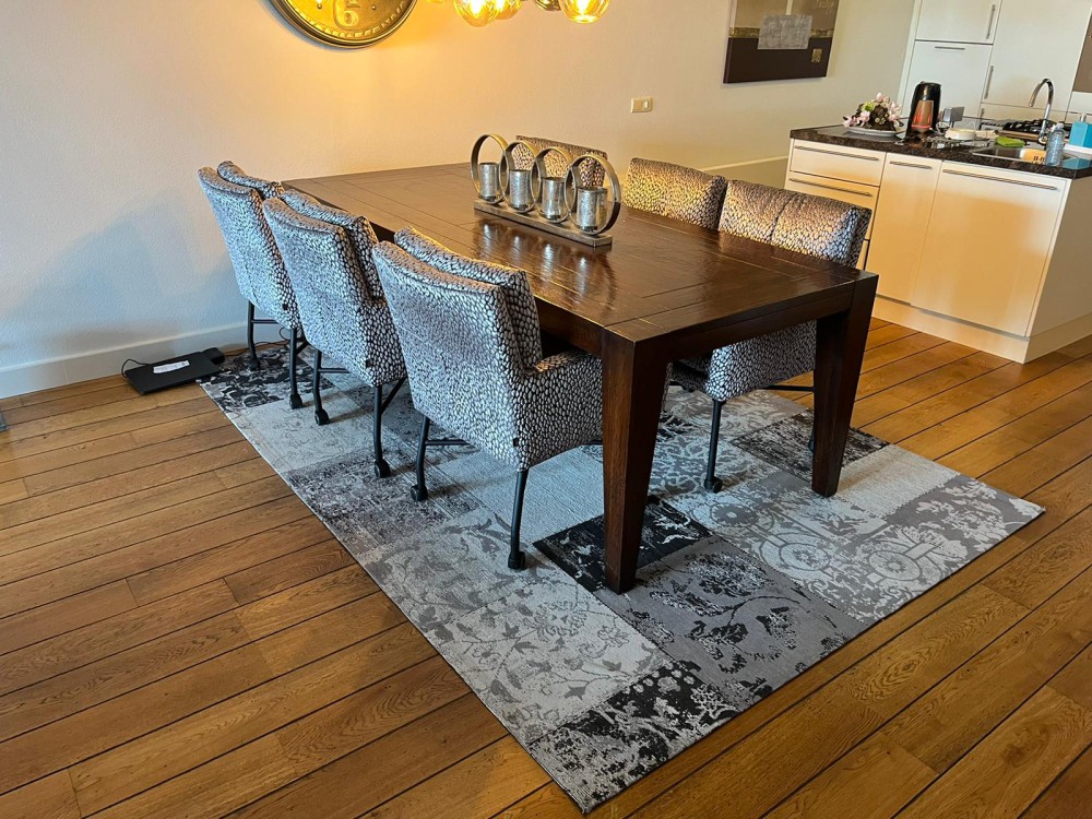 Eetkamerstoel met wieltjes Eetkamerstoel met wieltjes