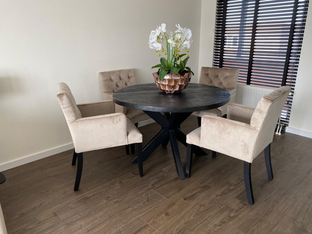 Klassieke eetkamerstoel Klassieke eetkamerstoel