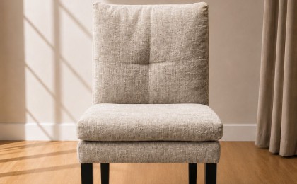 Beige eetkamerstoel