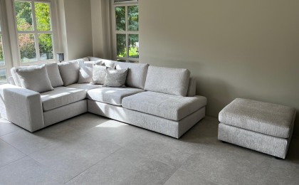 Hoekbank met hocker Hoekbank met hocker